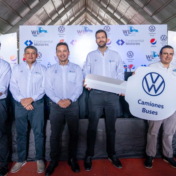 World Logistics adquiere flota de camiones nuevos de la marca Volkswagen.