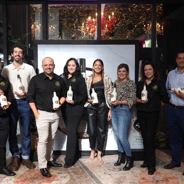 Licor 43 presenta su nueva y emocionante incorporación al mercado guatemalteco: ¡Licor 43 Horchata! 