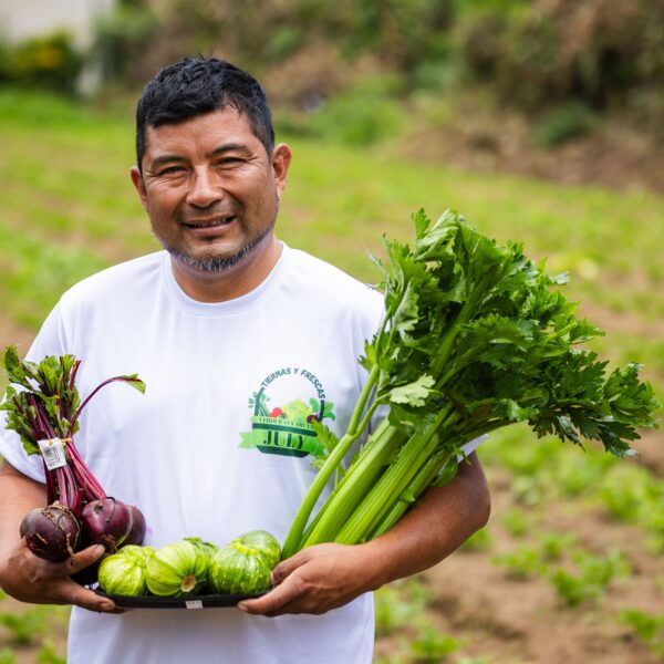 Distribuidora de Verduras July: el sueño hecho realidad de la familia Martínez y su comunidad