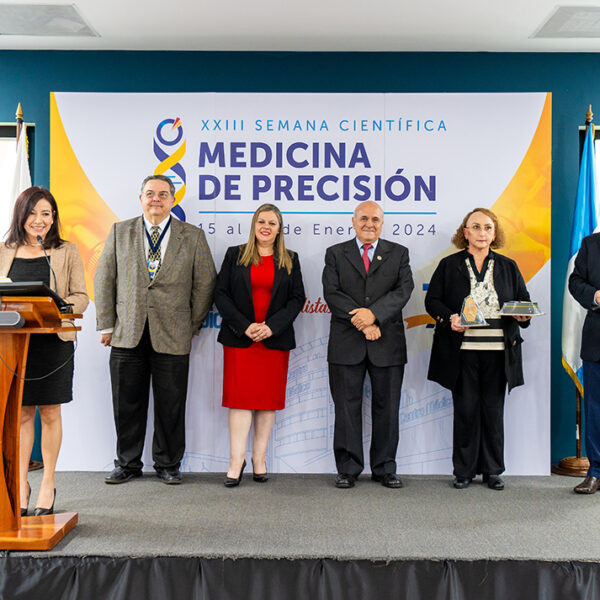 CENTRO MÉDICO actualiza a sus médicos y se prepara para la XXIII Semana Científica, del 15 al 19 de enero de 2024