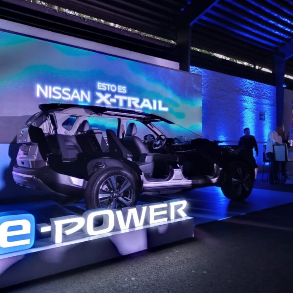 Excel revoluciona la movilidad en Guatemala con el lanzamiento la nueva X-TRAIL e-POWER de Nissan