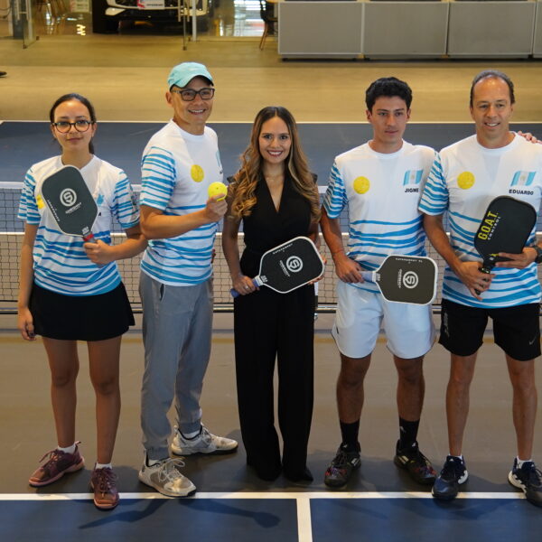 AVIA inauguró su nueva atracción deportiva: la Cancha de Pickleball en Plaza Luna.