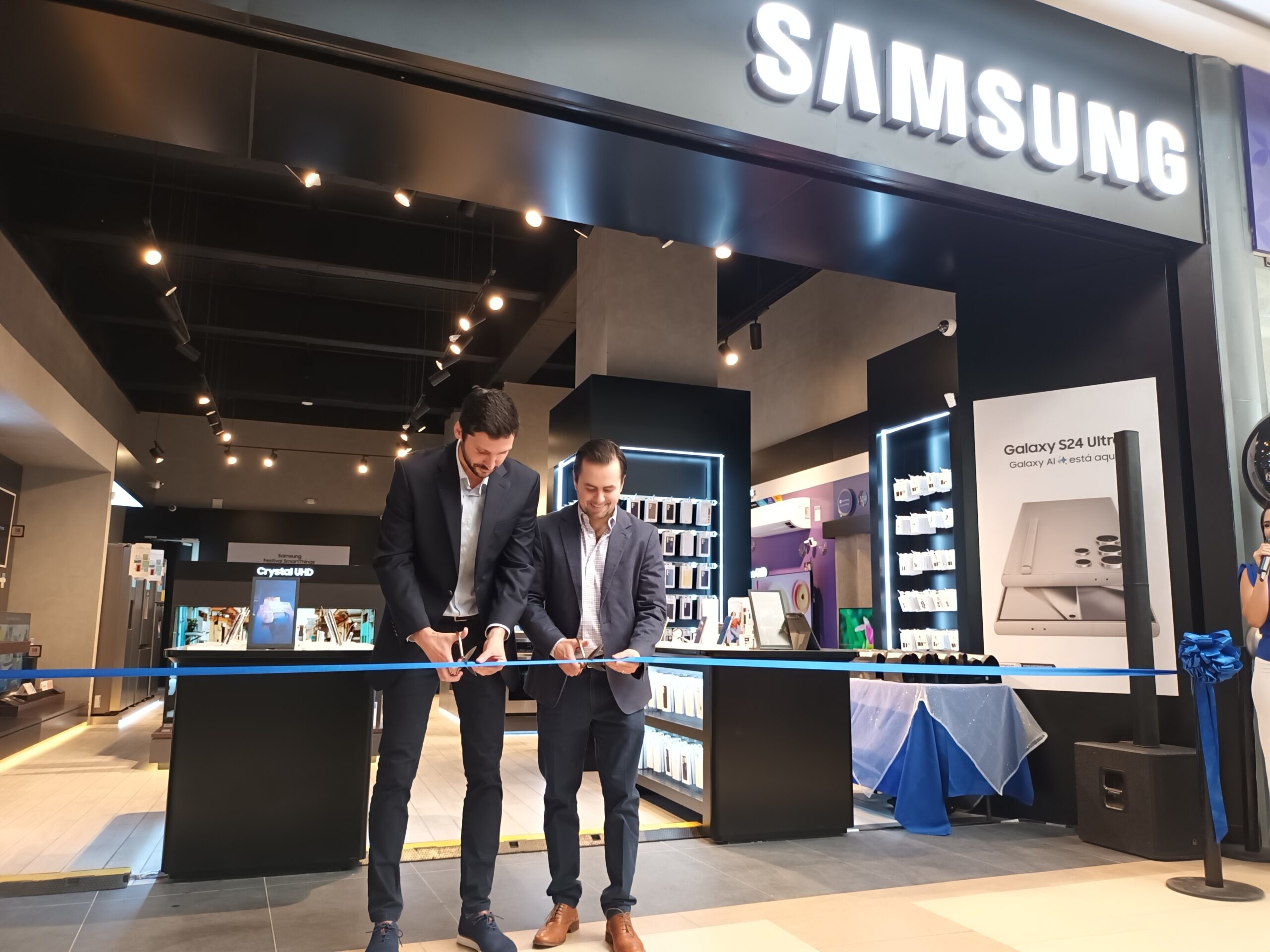 Samsung inaugura nueva tienda SmartThings en Naranjo Mall