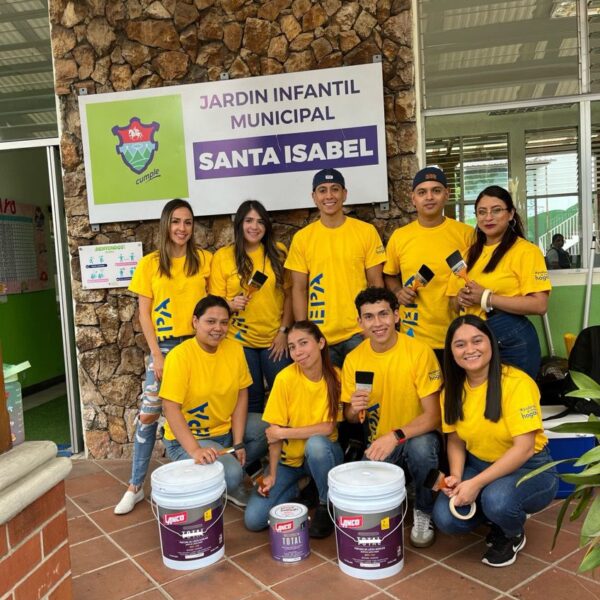 Voluntarios renuevan espacios educativos en Jardín Infantil Santa Isabel