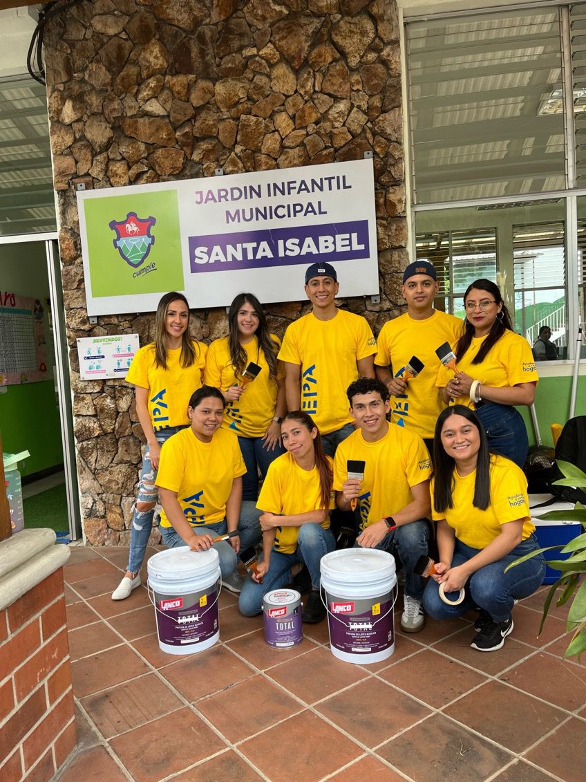 Voluntarios renuevan espacios educativos en Jardín Infantil Santa Isabel