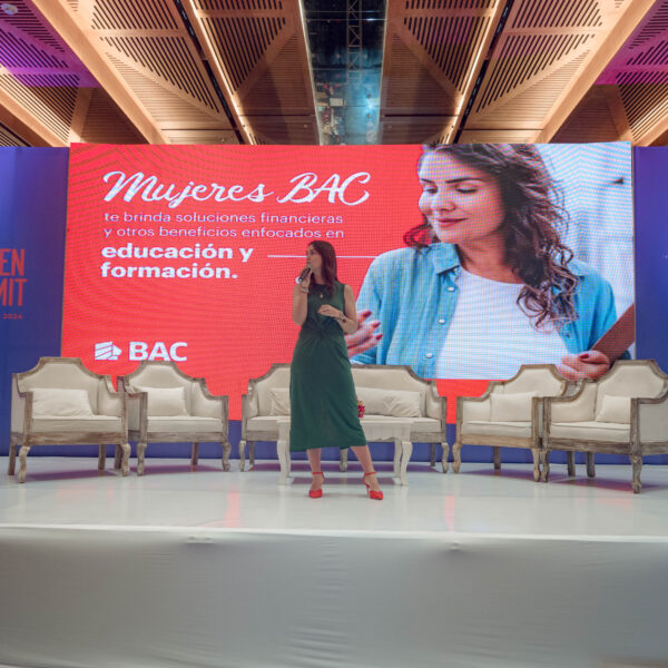 BAC  transformando el futuro empresarial a través del empoderamiento femenino