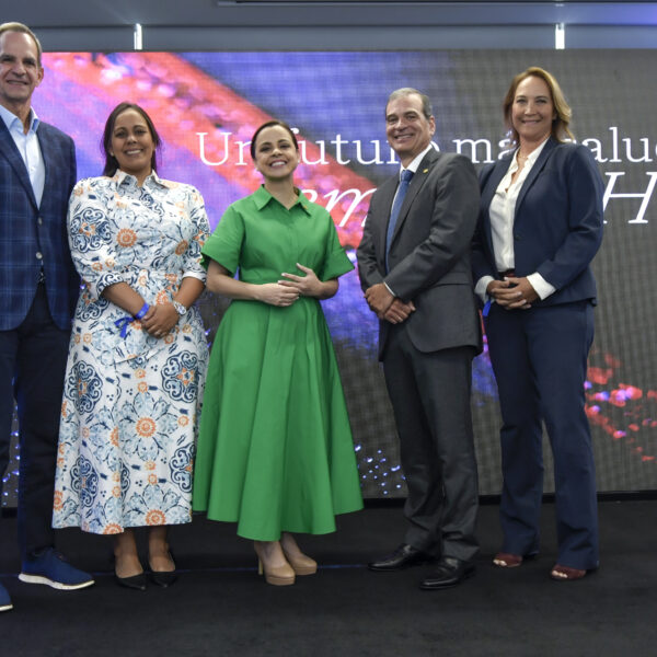 Empresa revoluciona la industria de la salud con Estrategia Sostenible 2024-2027