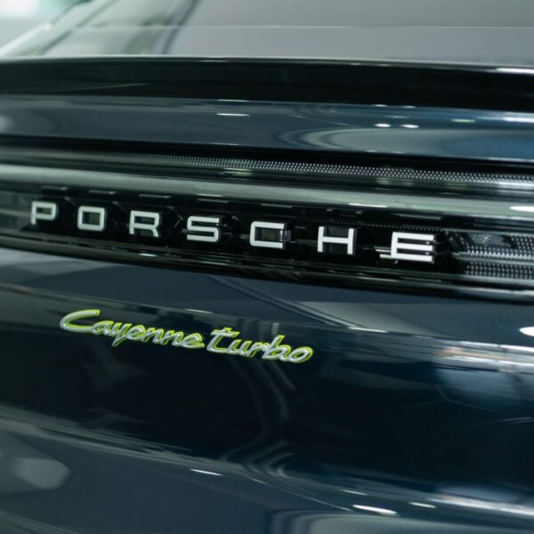 La potencia del Porsche Cayenne Turbo E-Hybrid Coupé llega aGuatemala