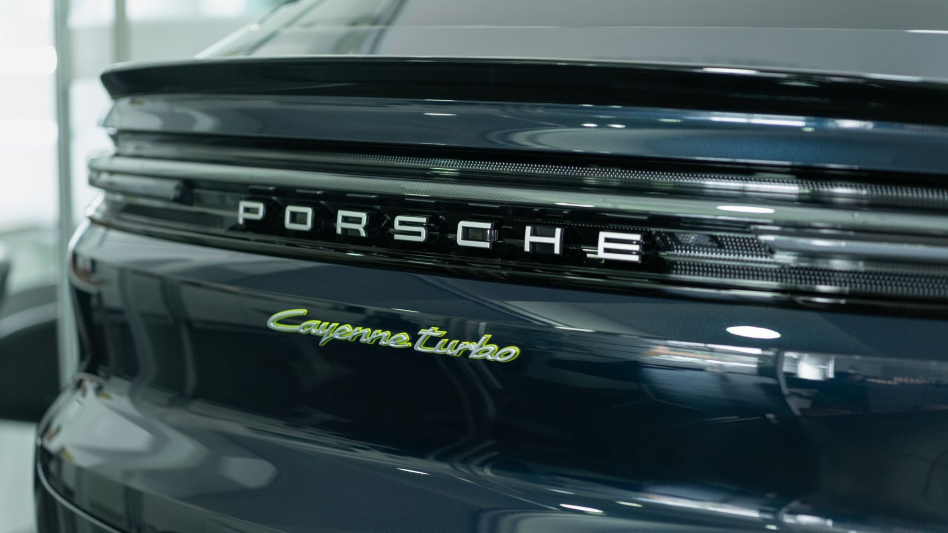 La potencia del Porsche Cayenne Turbo E-Hybrid Coupé llega aGuatemala