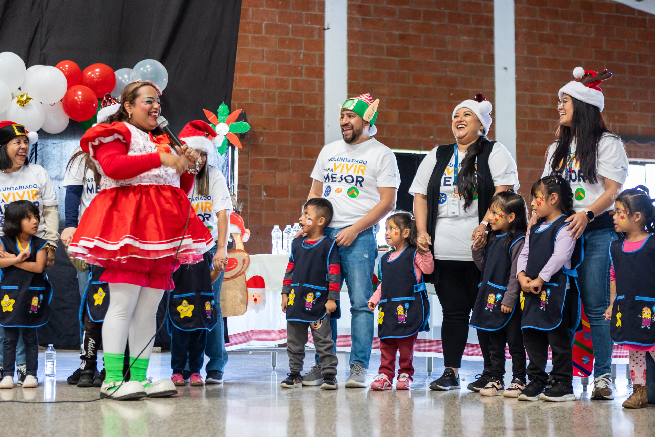 Walmart lleva la magia de la Navidad a las comunidades con «Haz Magia»