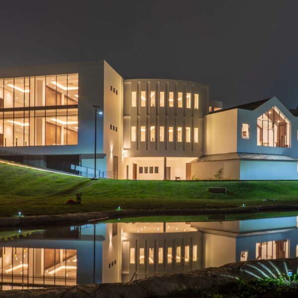 Cementerio Los Pasos inaugura instalaciones