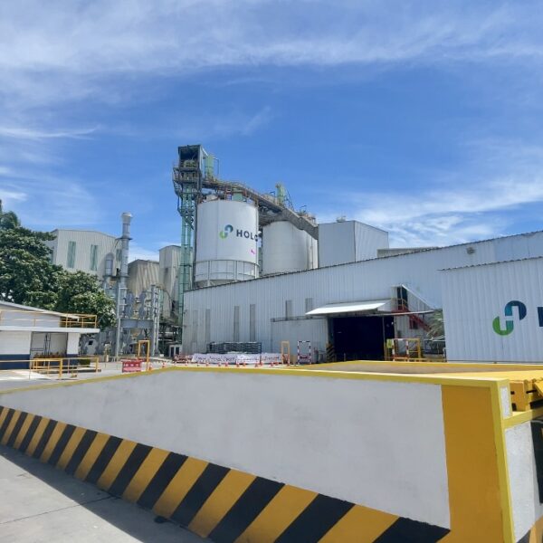 Holcim aumenta su capacidad de producción en Guatemala con la inauguración de su segundo molino en Planta Arizona, Puerto de San José, Escuintla