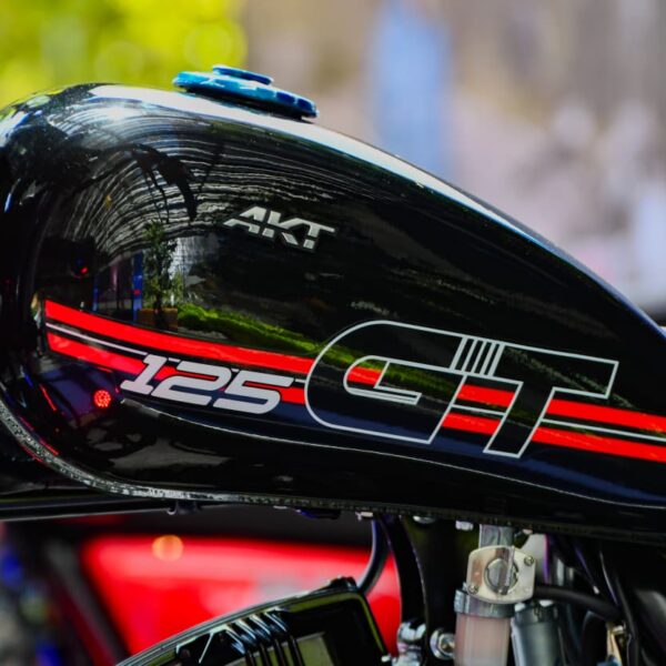 AKT Motos presenta la nueva GT125
