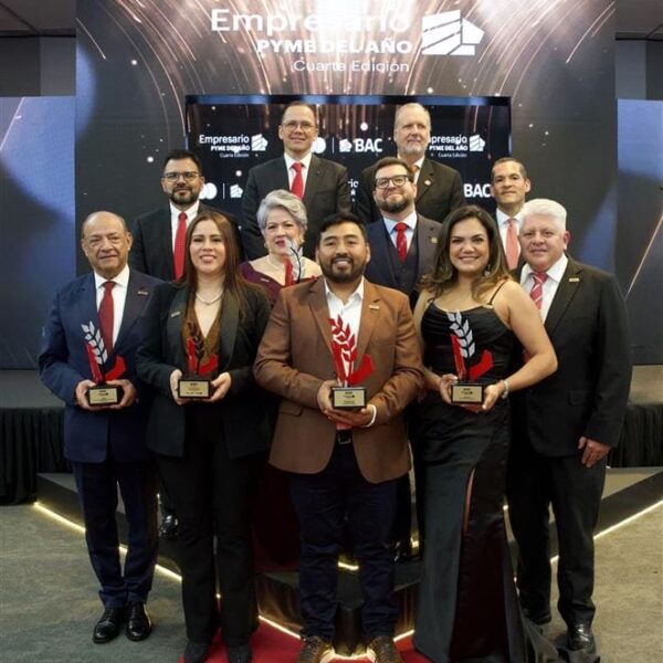 BAC celebra la innovación y el impacto de las pymes en Guatemala en la cuarta edición de Empresario Pyme del año