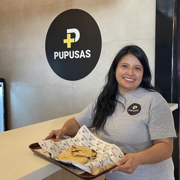 +Pupusas abre sus puertas inspirado en uno de los platillos más populares de la región