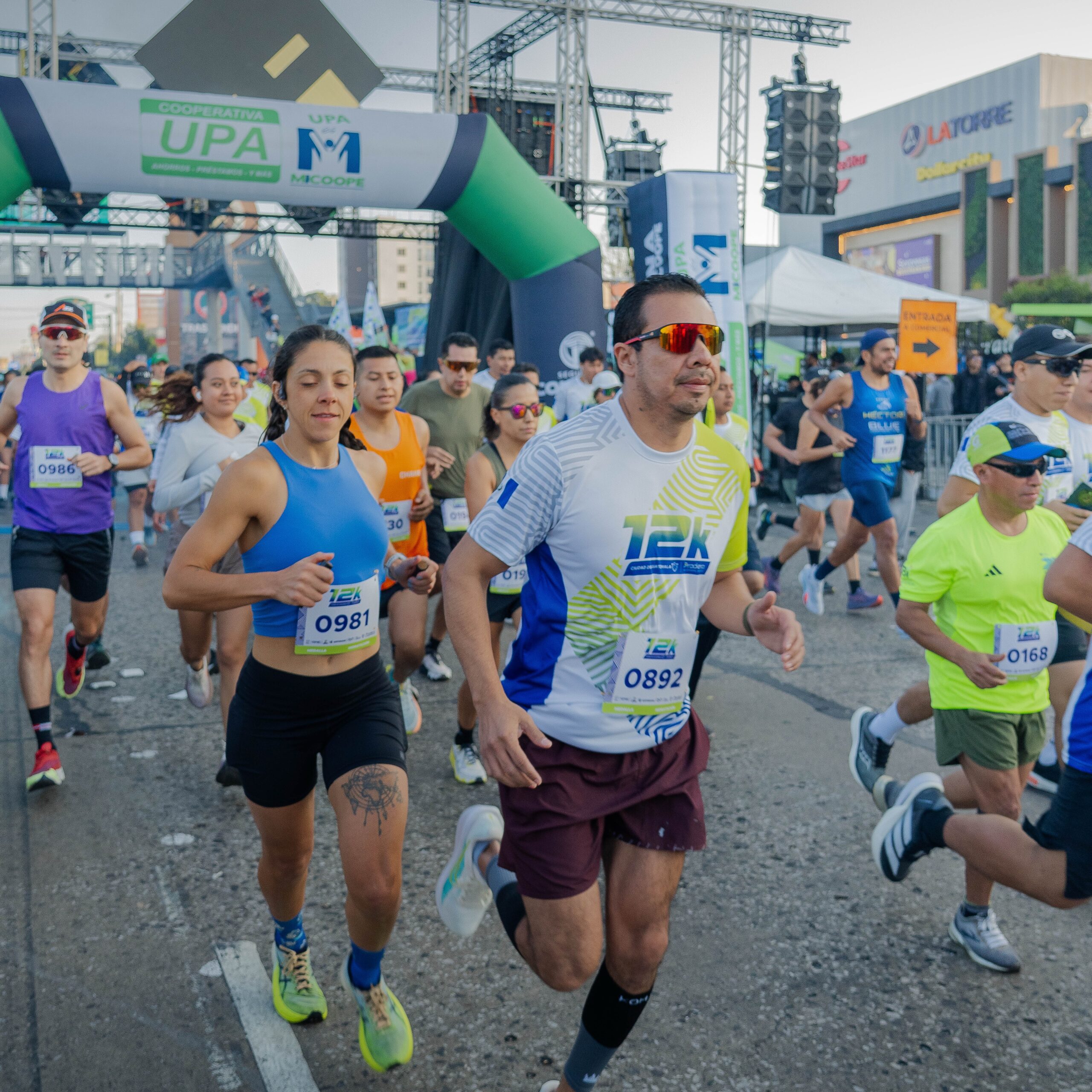 Pradera Vistares hace entrega de fondos recaudados en la Carrera 12 k