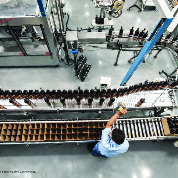 Grupo Cibest, a través de Bam y Bancolombia Panamá, financia expansión internacional del Grupo Licores de Guatemala