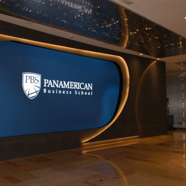 Panamerican Business School (PBS) lanza su  Summit 2026