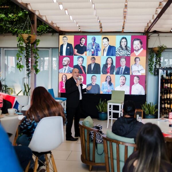 Empréndete G100 anuncia el ” Summit G100”,