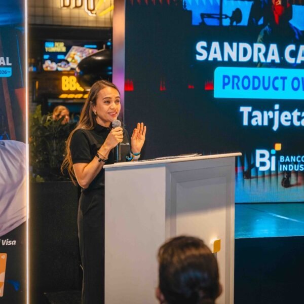 Banco Industrial y Visa reconocen a ganadores de promoción